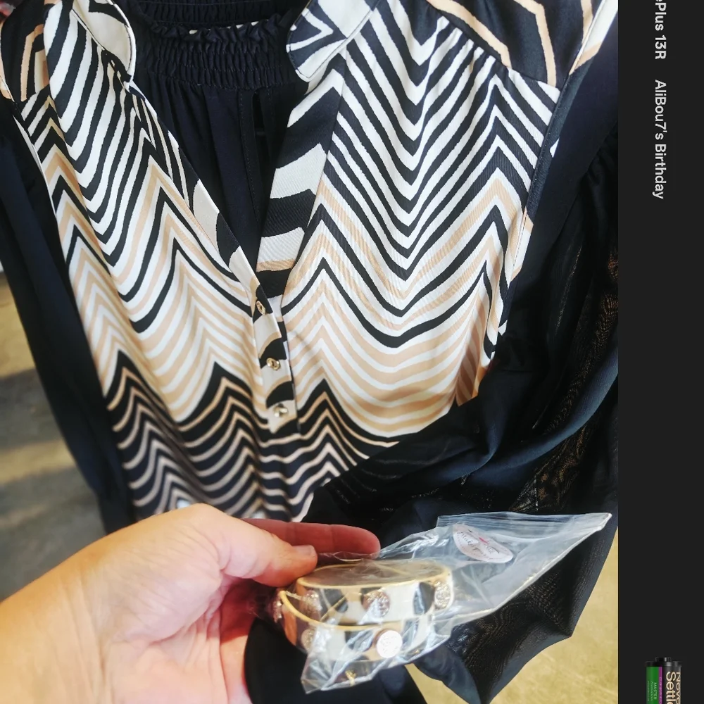 Size M - Picture 4 of 6